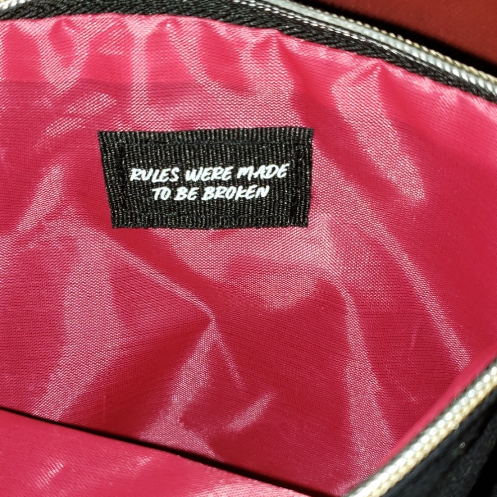 Ipsy Cosmetic Bag - Picture 3 of 6